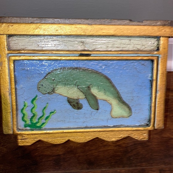 Handpainted Manatees wooden Jewelry / trinket box Peru Hand Jive shabby 8 1/4” - Picture 4 of 12